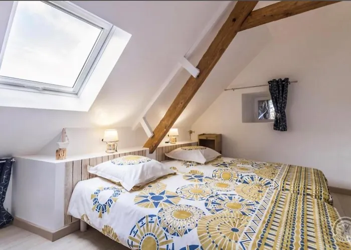 « Les Embruns » *